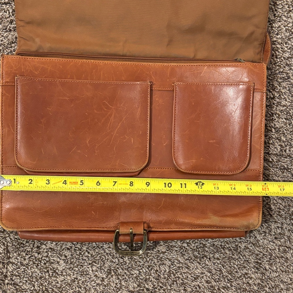 Classic Brown Leather Messenger Bag - Picture 9 of 12